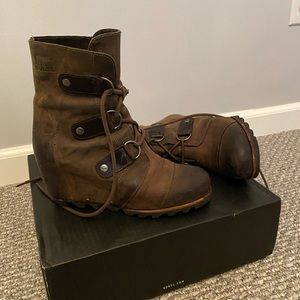 Sorel Joan of Arctic Wedge size 6